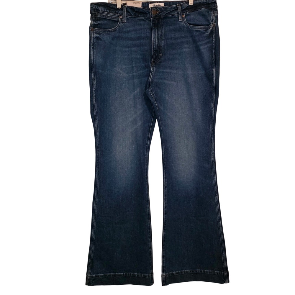 Wrangler Retro Women's Blue Denim Jeans Size 36x34 Flared Bootcut *Measured*